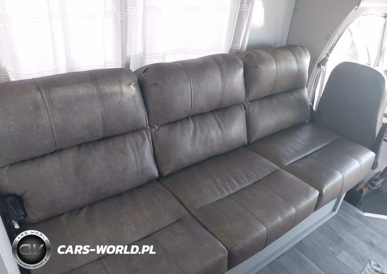 2010 Ford E-350 Cutaway VIN:1FDEE3FS8ADA58395 - 16