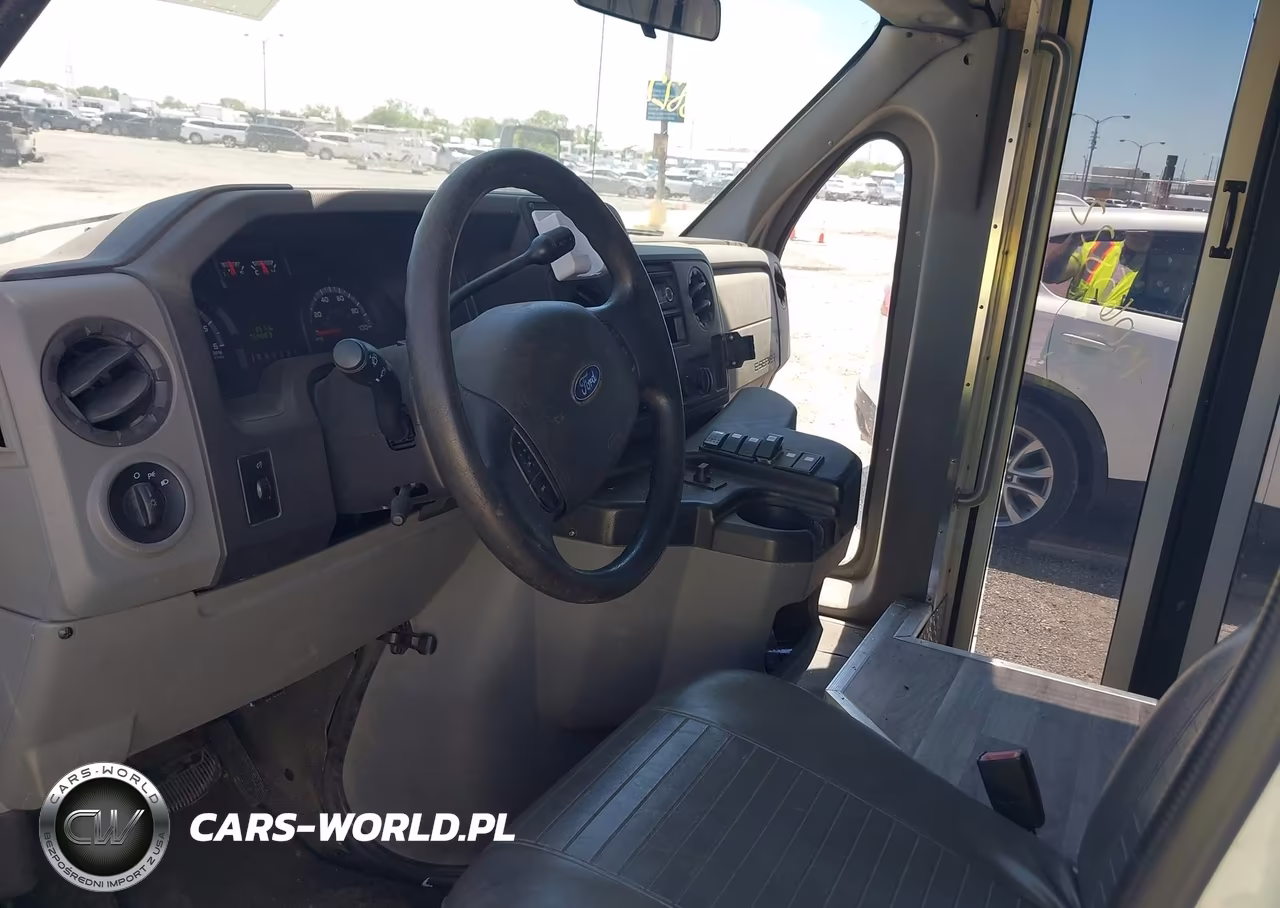 2010 Ford E-350 Cutaway VIN:1FDEE3FS8ADA58395 - 5