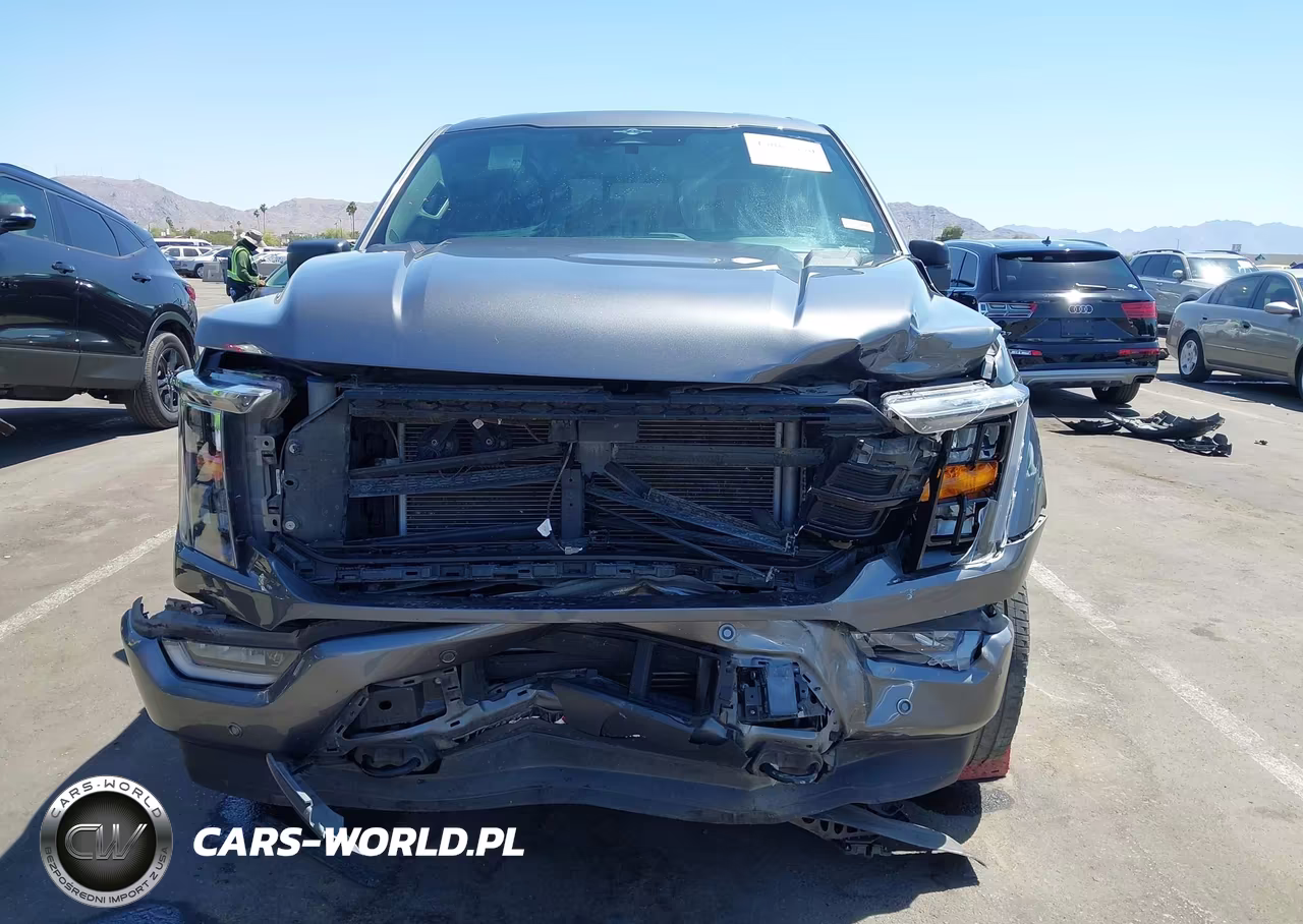 2023 Ford F-150 Xlt VIN:1FTFW1E80PFA58596 - 13