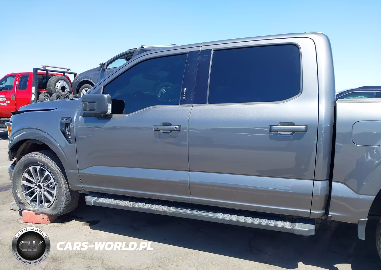 2023 Ford F-150 Xlt VIN:1FTFW1E80PFA58596 - 15