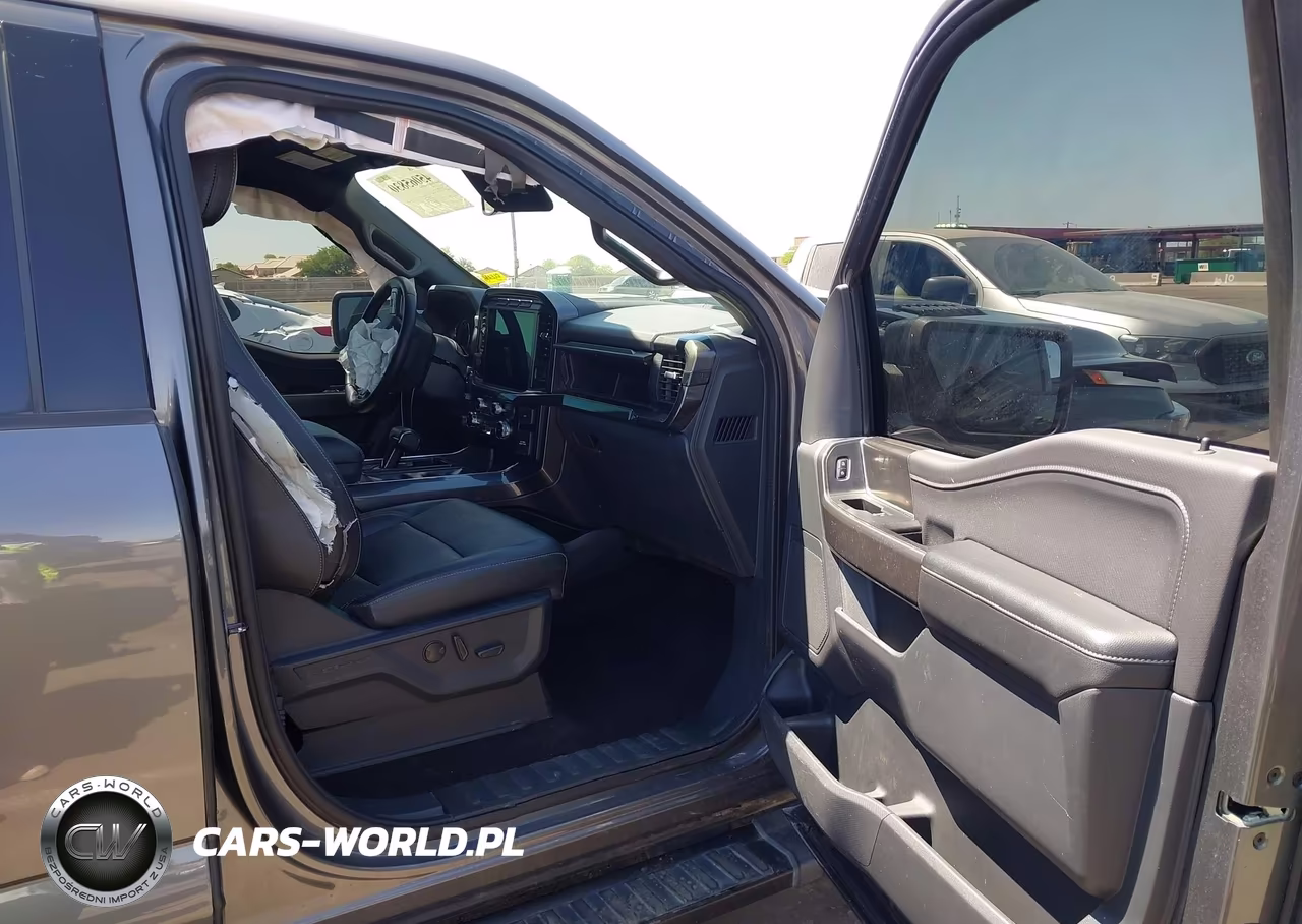 2023 Ford F-150 Xlt VIN:1FTFW1E80PFA58596 - 5