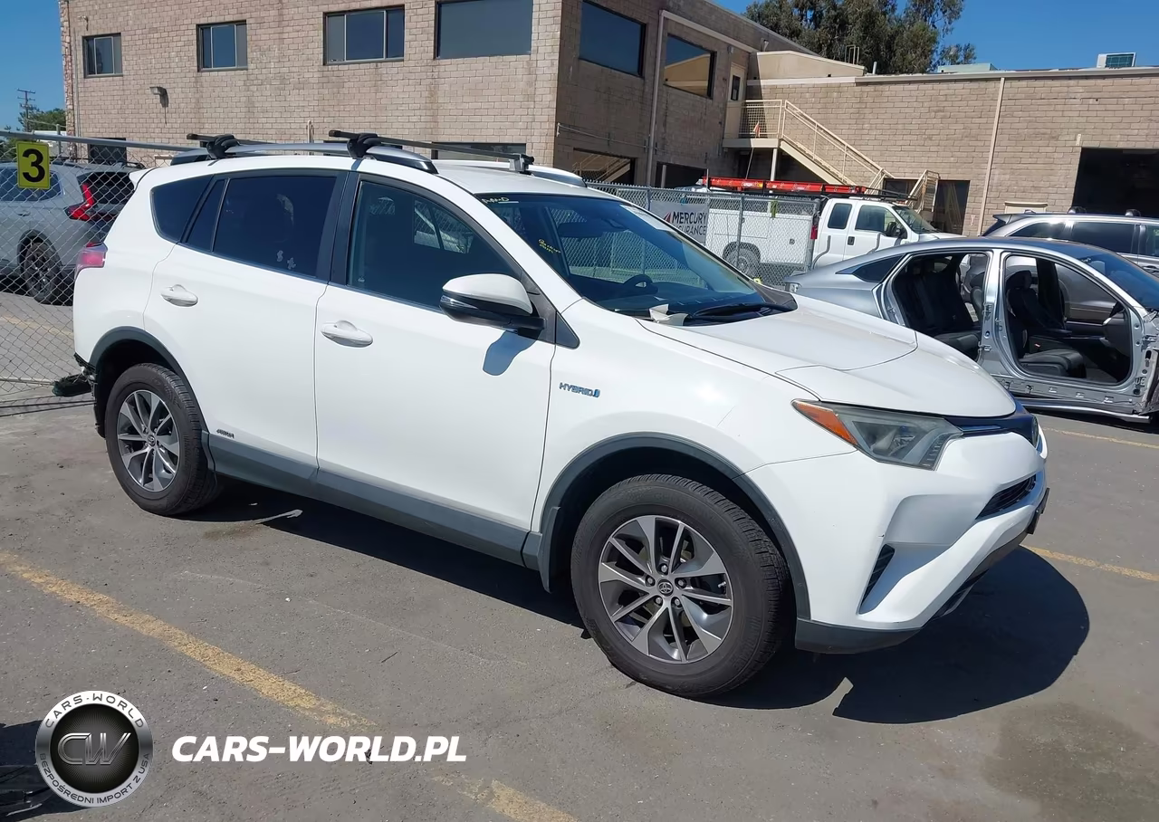 2018 Toyota Rav4 Hybrid Le – zdjęcie 1 z 17