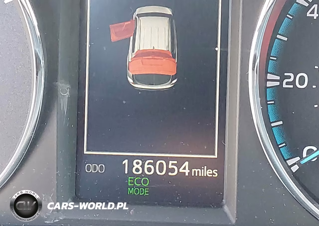 2018 Toyota Rav4 Hybrid Le VIN:JTMRJREV5JD232388 - 16