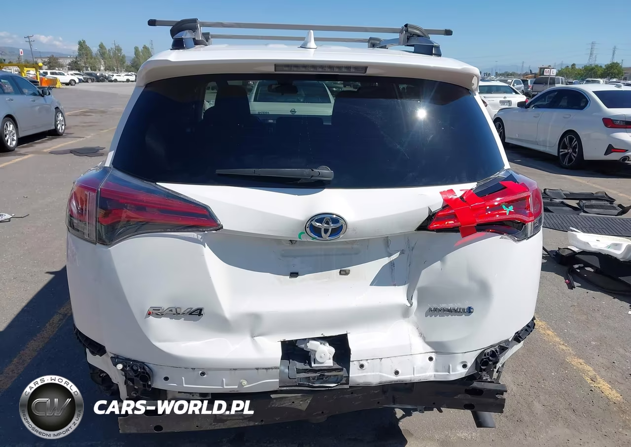 2018 Toyota Rav4 Hybrid Le VIN:JTMRJREV5JD232388 - 17