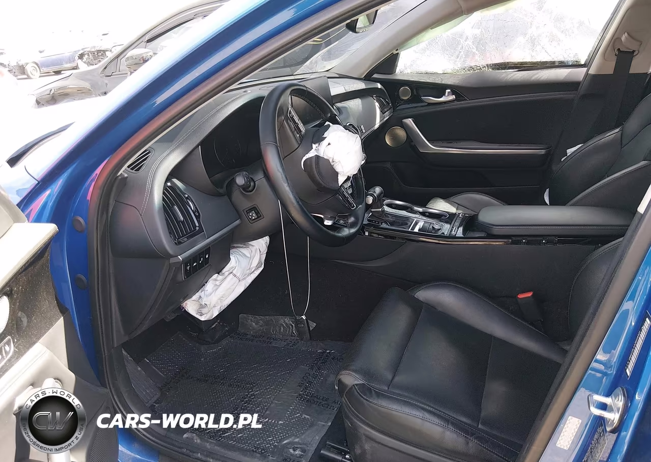 2018 Kia Stinger Premium VIN:KNAE25LA3J6014021 - 5