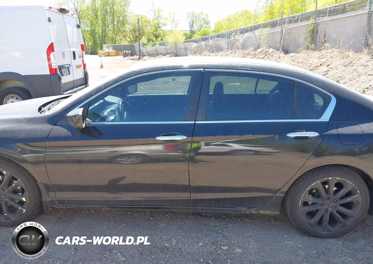 2014 Honda Accord Sport VIN:1HGCR2F57EA283372 - 14