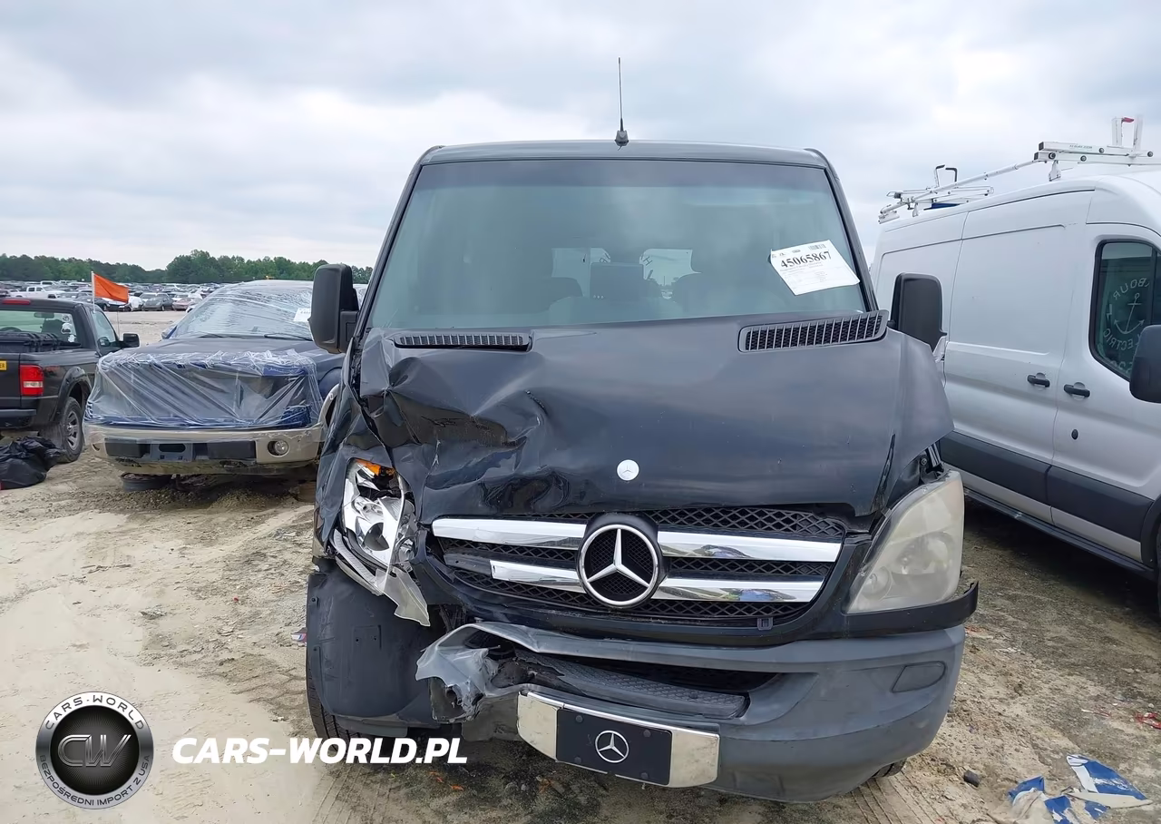2013 Mercedes-Benz Sprinter 2500 Normal Roof VIN:WDZPE7CC8D5788095 - 13