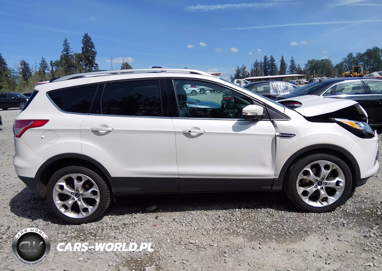 2015 Ford Escape Titanium VIN:1FMCU9J95FUA53132 - 13