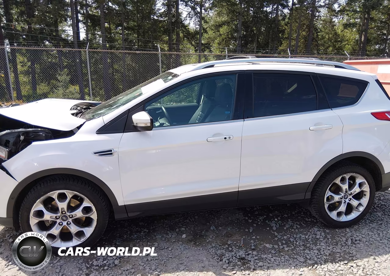 2015 Ford Escape Titanium VIN:1FMCU9J95FUA53132 - 14