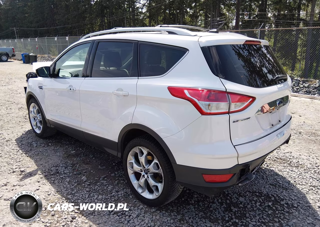2015 Ford Escape Titanium VIN:1FMCU9J95FUA53132 - 3