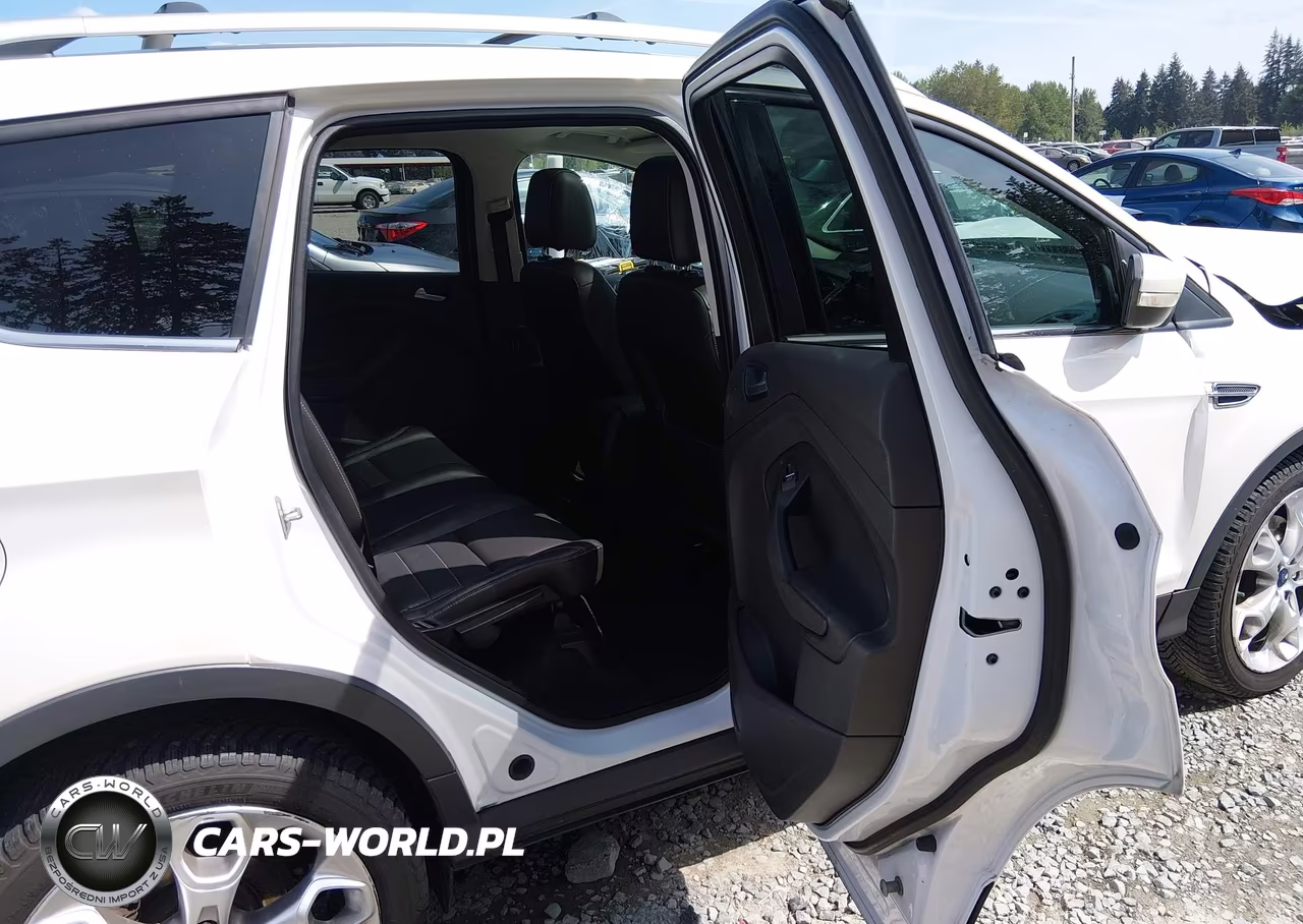 2015 Ford Escape Titanium VIN:1FMCU9J95FUA53132 - 8