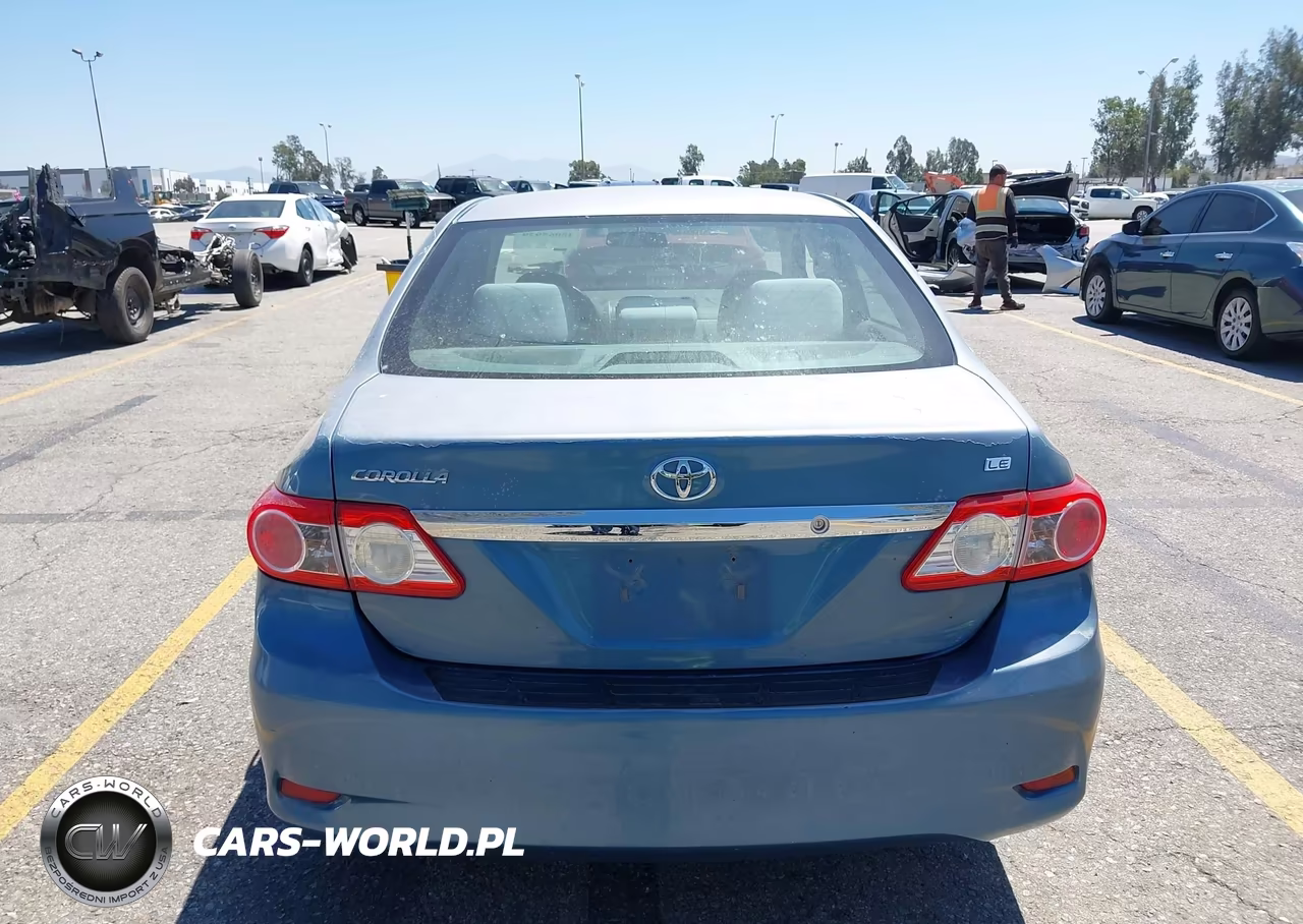 2013 Toyota Corolla Le VIN:5YFBU4EE4DP078821 - 17