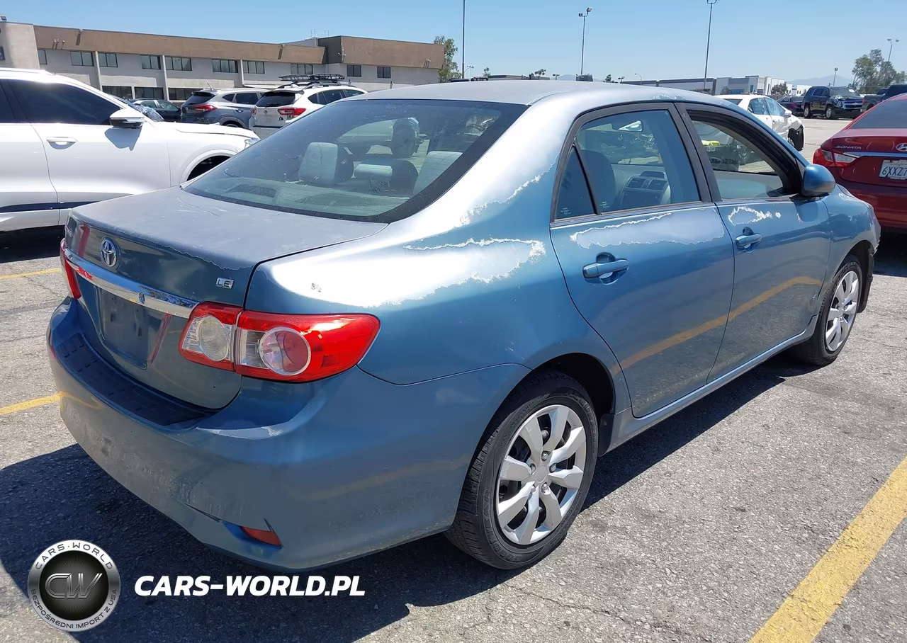 2013 Toyota Corolla Le VIN:5YFBU4EE4DP078821 - 4