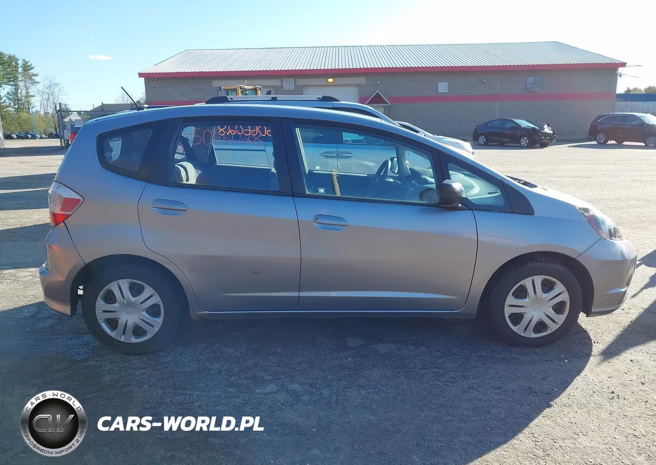 2010 Honda Fit VIN:JHMGE8H28AS023468 - 14
