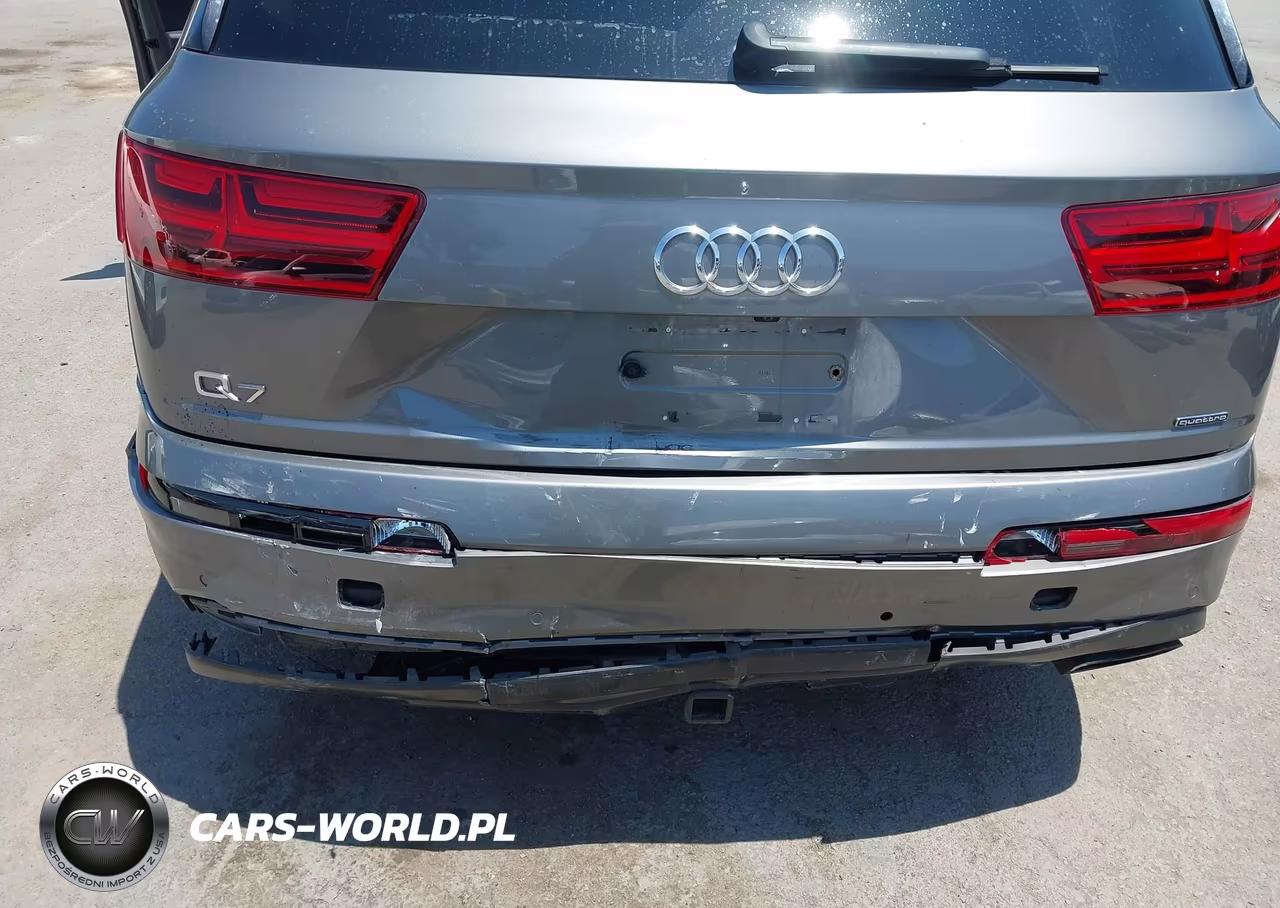 2017 Audi Q7 3.0T Premium VIN:WA1VAAF79HD029363 - 6