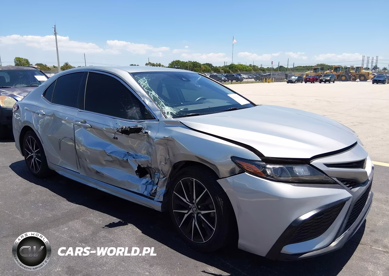 2021 Toyota Camry Se – zdjęcie 1 z 16