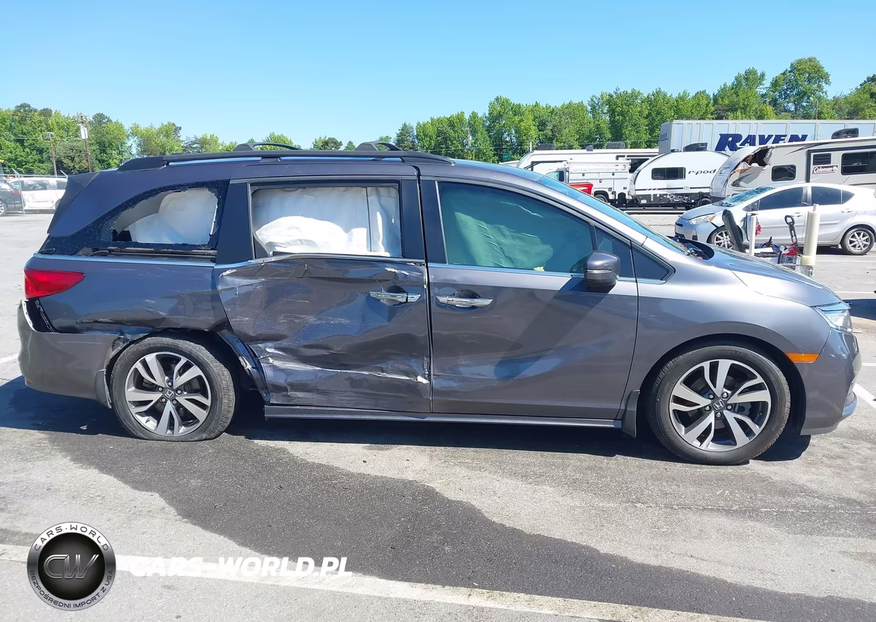 2022 Honda Odyssey Touring VIN:5FNRL6H87NB058708 - 13