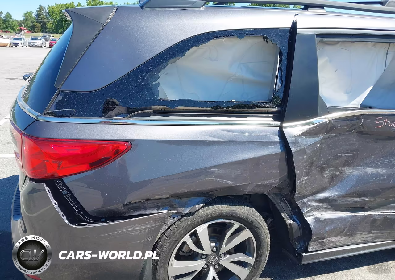 2022 Honda Odyssey Touring VIN:5FNRL6H87NB058708 - 6