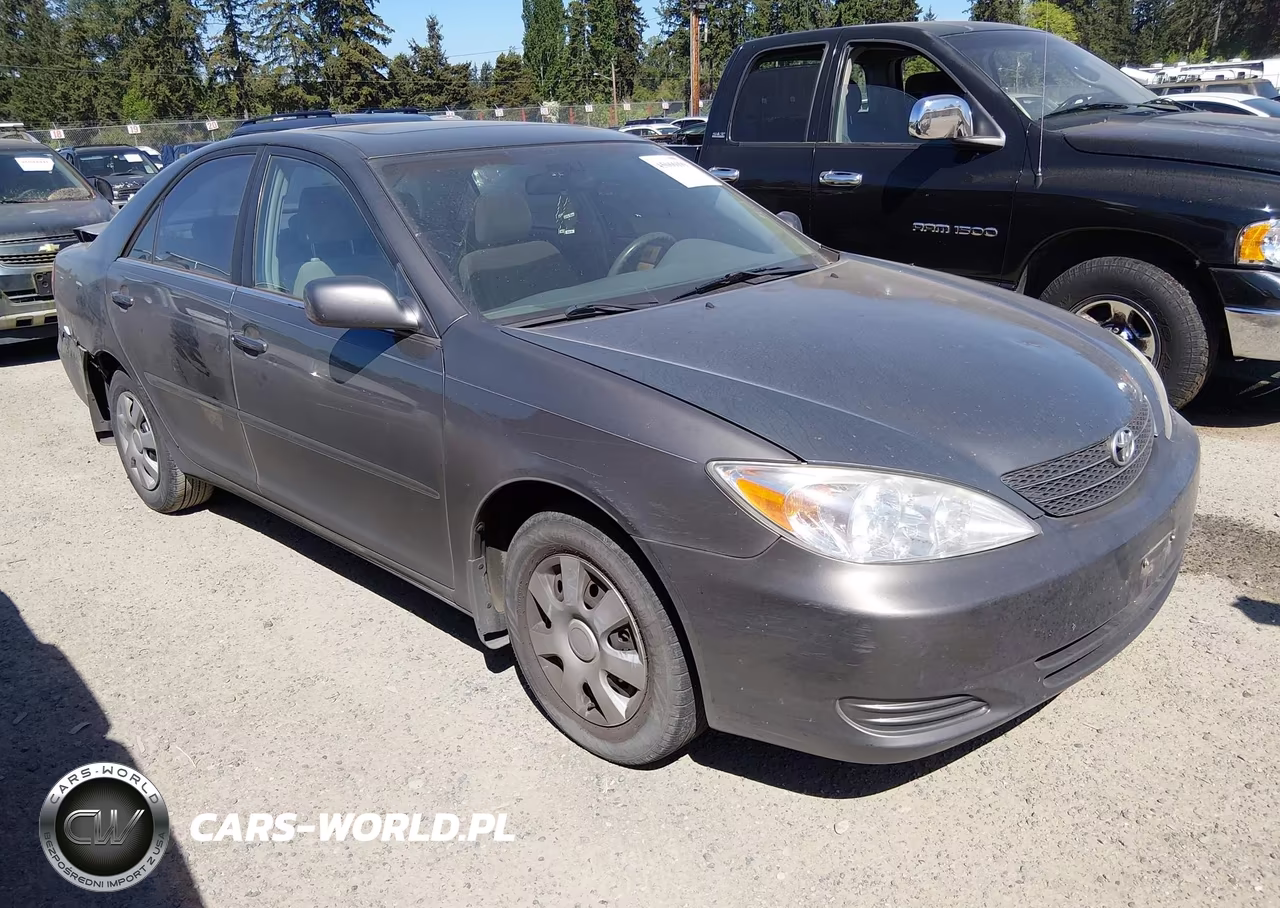 2004 Toyota Camry Le