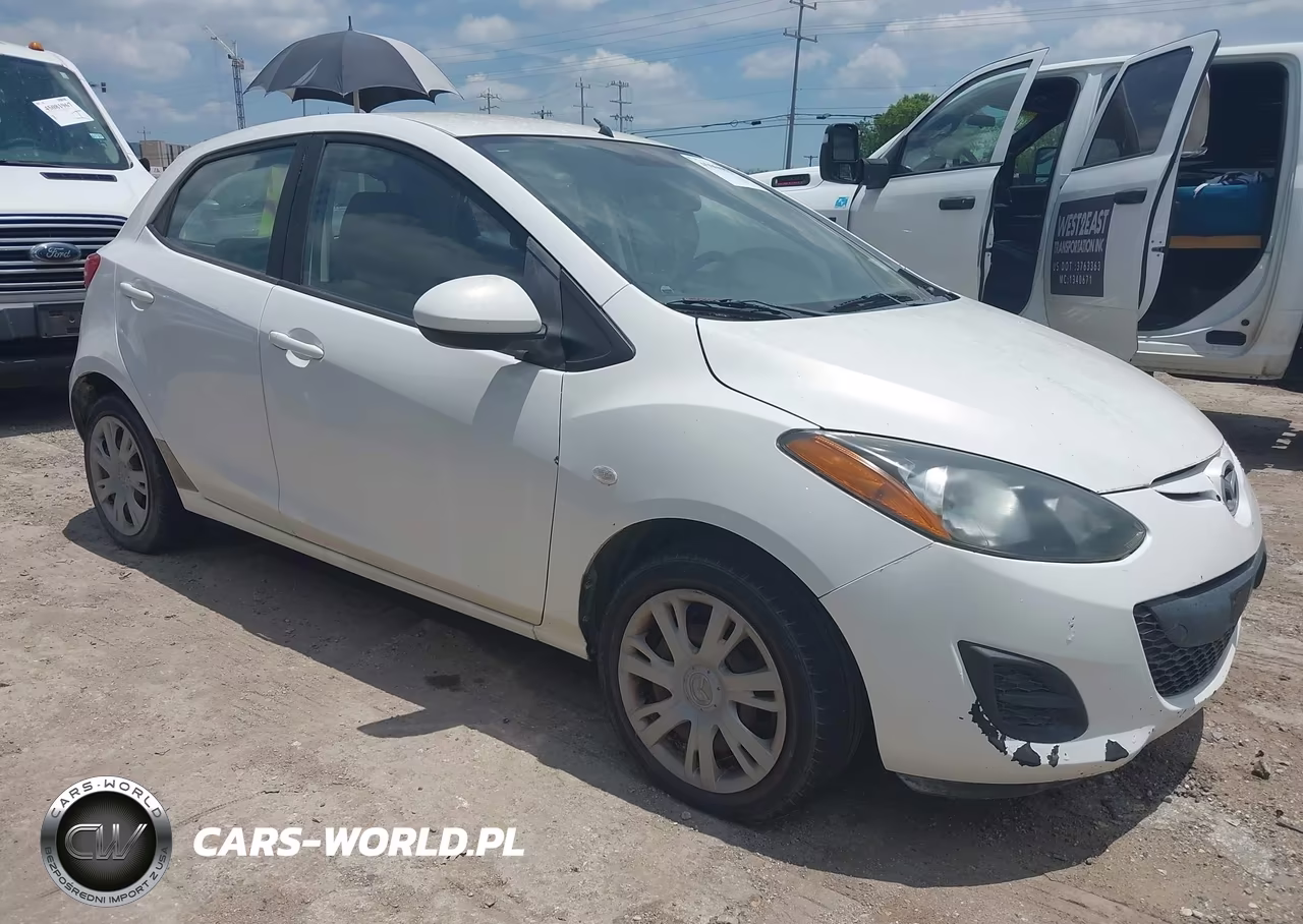 2013 Mazda Mazda2 Sport – zdjęcie 1 z 10