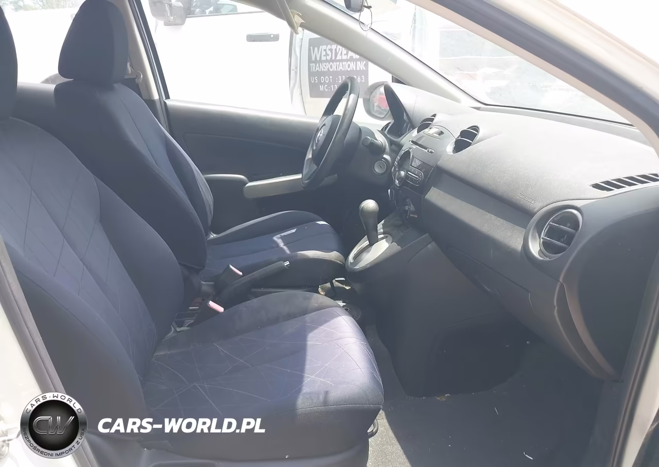 2013 Mazda Mazda2 Sport VIN:JM1DE1KY7D0157137 - 5