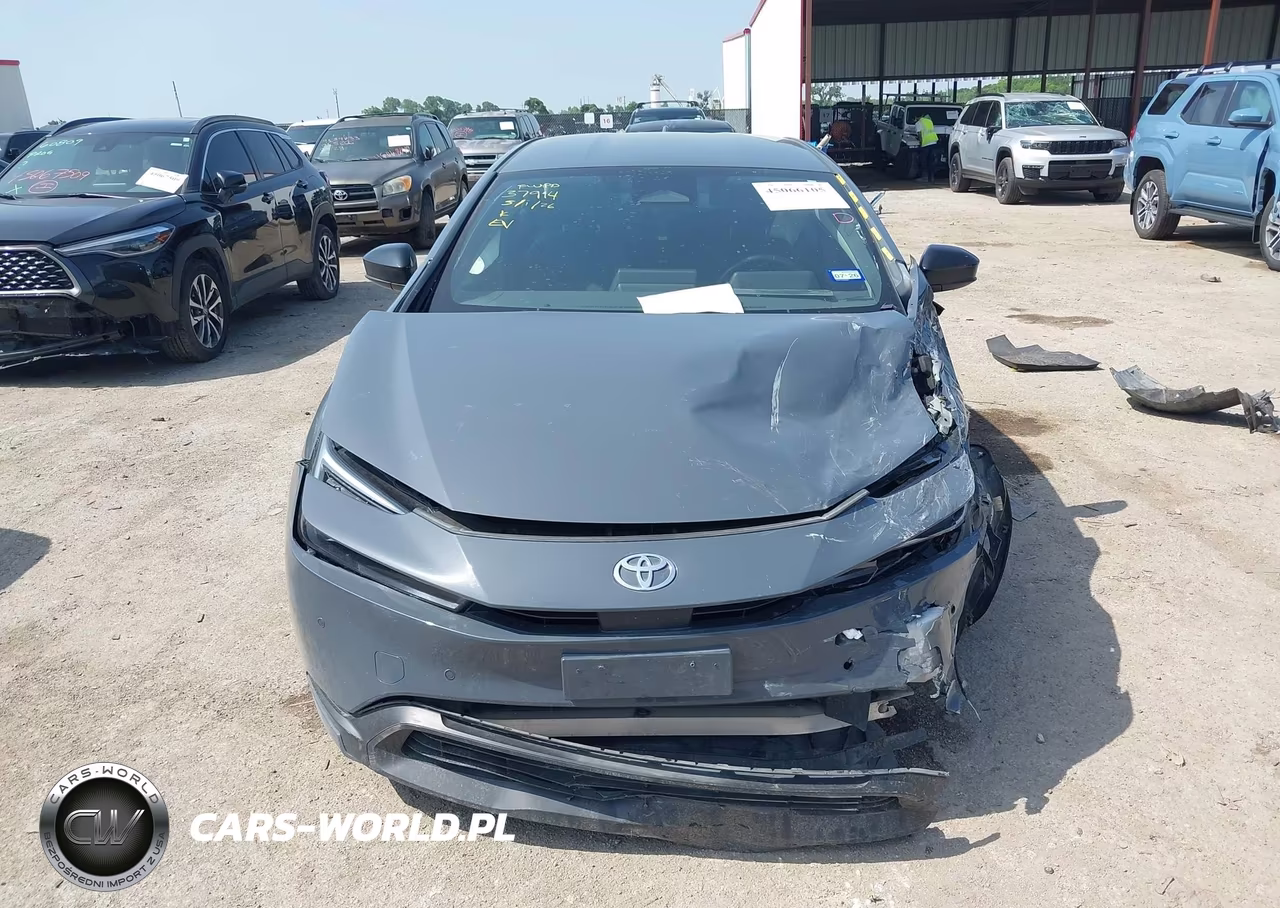 2023 Toyota Prius Le VIN:JTDACAAU5P3009112 - 12