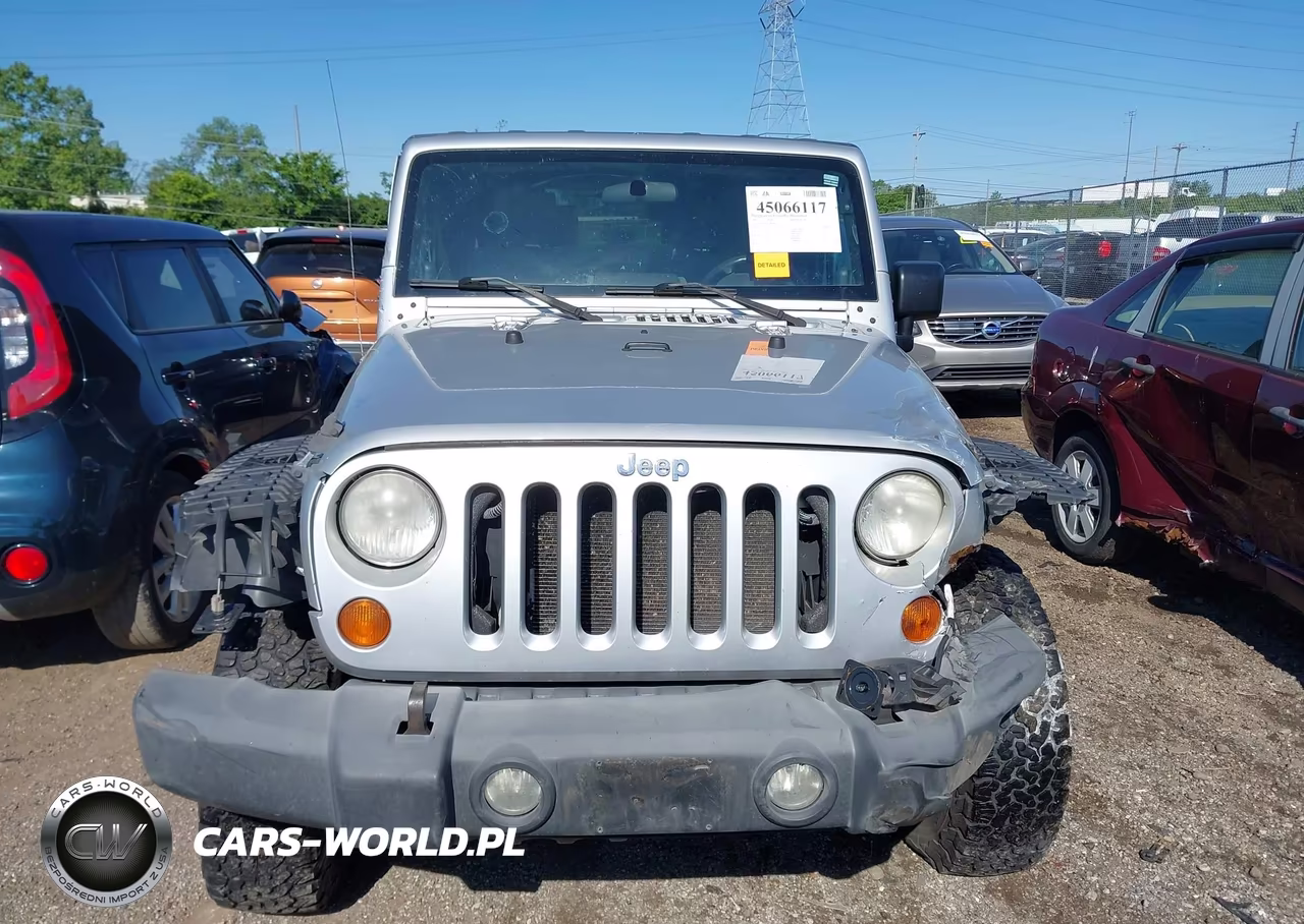 2007 Jeep Wrangler Sahara VIN:1J4FA54187L186087 - 12