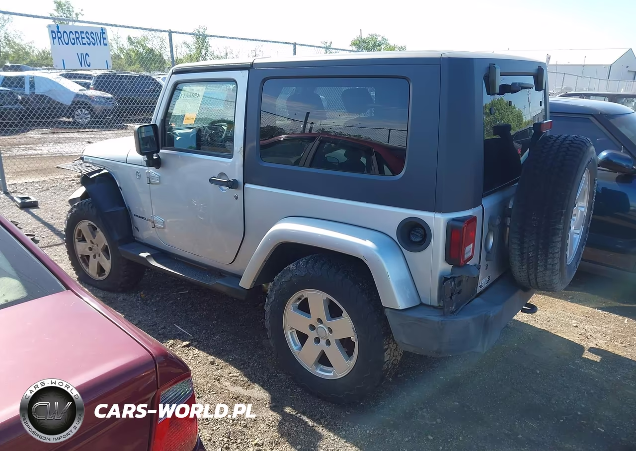 2007 Jeep Wrangler Sahara VIN:1J4FA54187L186087 - 3