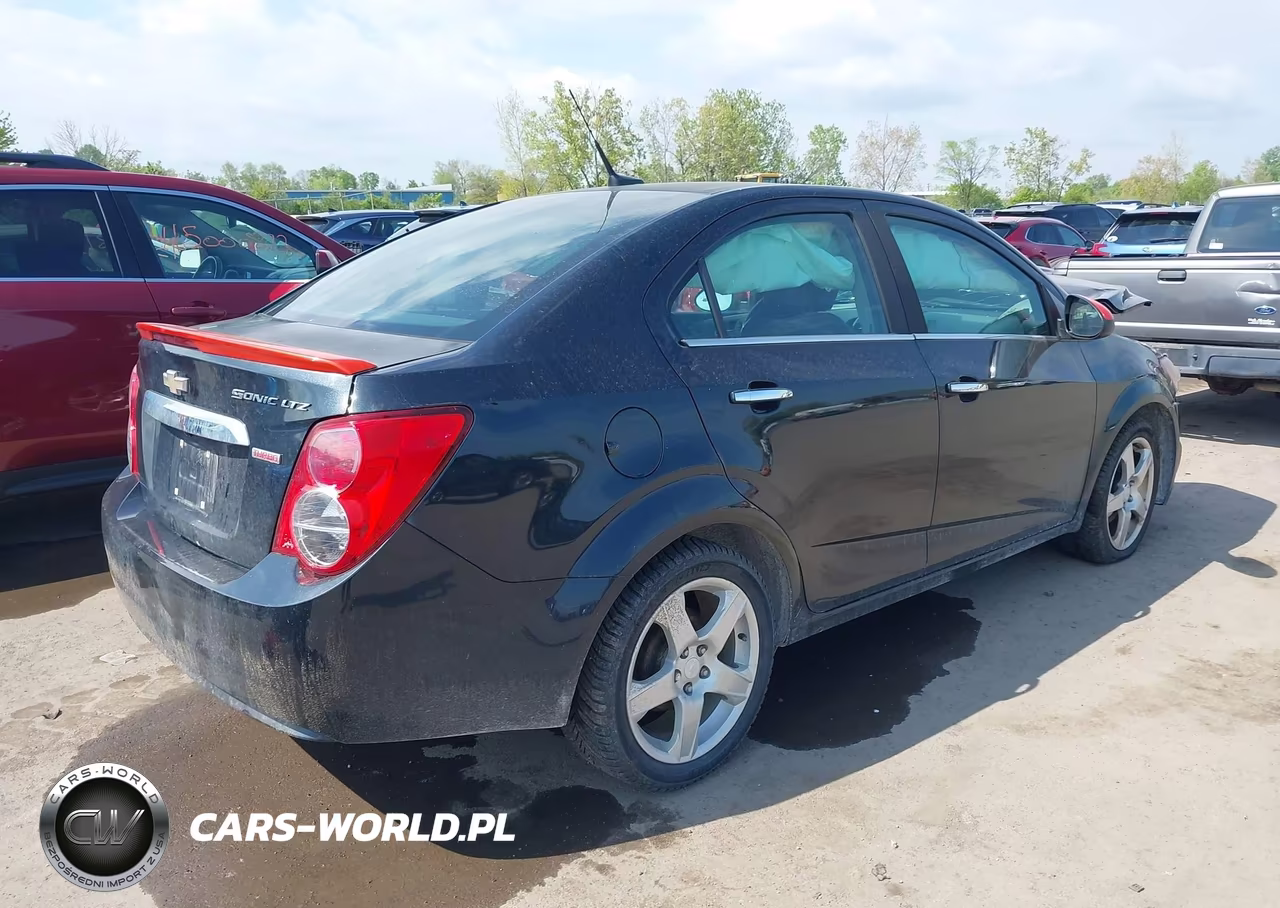 2014 Chevrolet Sonic Ltz Auto VIN:1G1JE5SBXE4138350 - 4