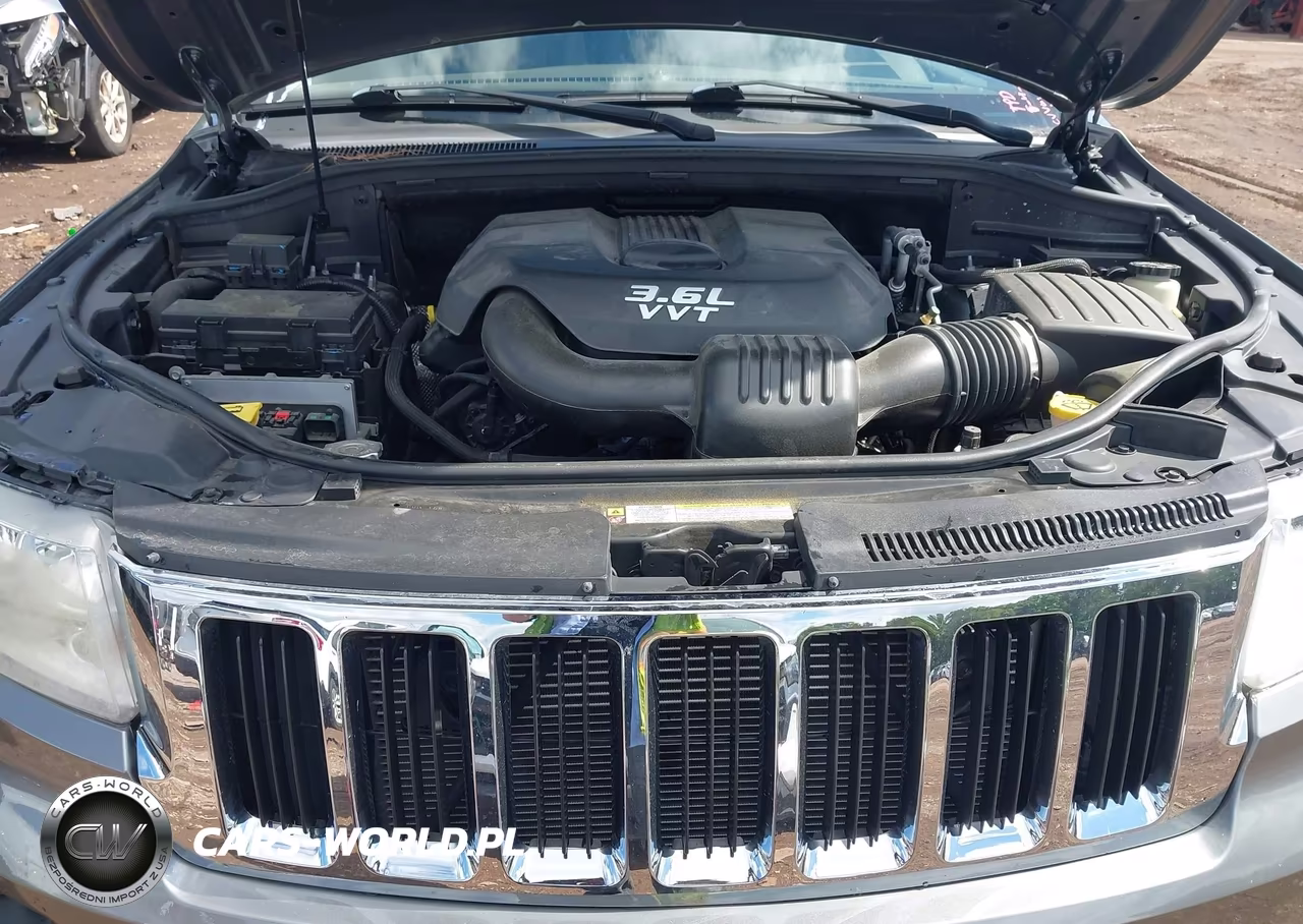 2012 Jeep Grand Cherokee Laredo VIN:1C4RJEAG6CC334145 - 10