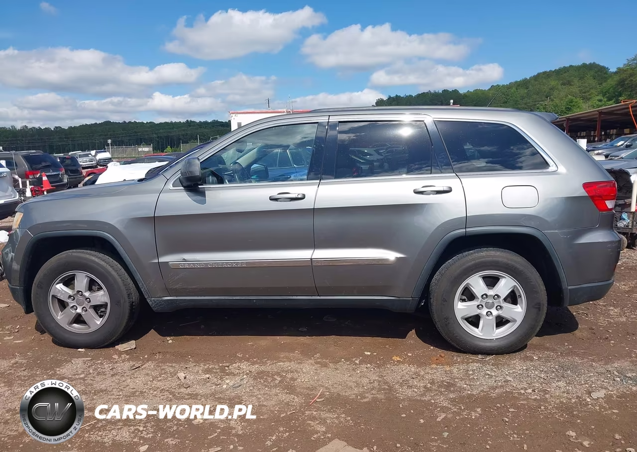 2012 Jeep Grand Cherokee Laredo VIN:1C4RJEAG6CC334145 - 15