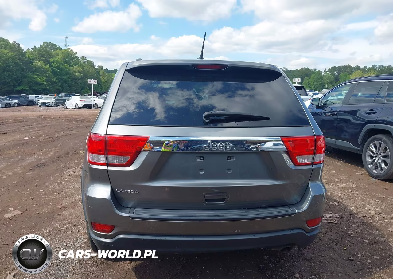 2012 Jeep Grand Cherokee Laredo VIN:1C4RJEAG6CC334145 - 17