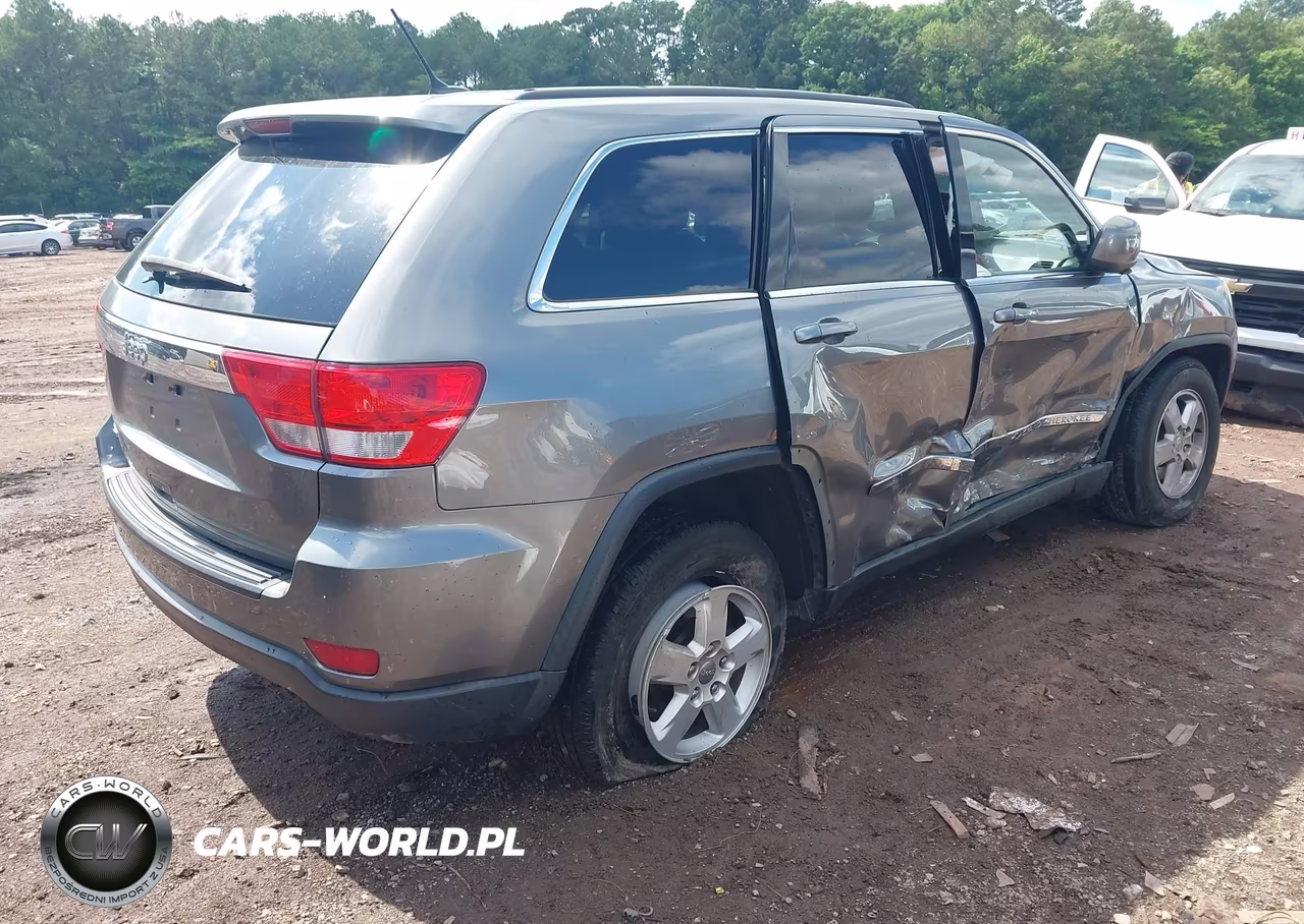 2012 Jeep Grand Cherokee Laredo VIN:1C4RJEAG6CC334145 - 4