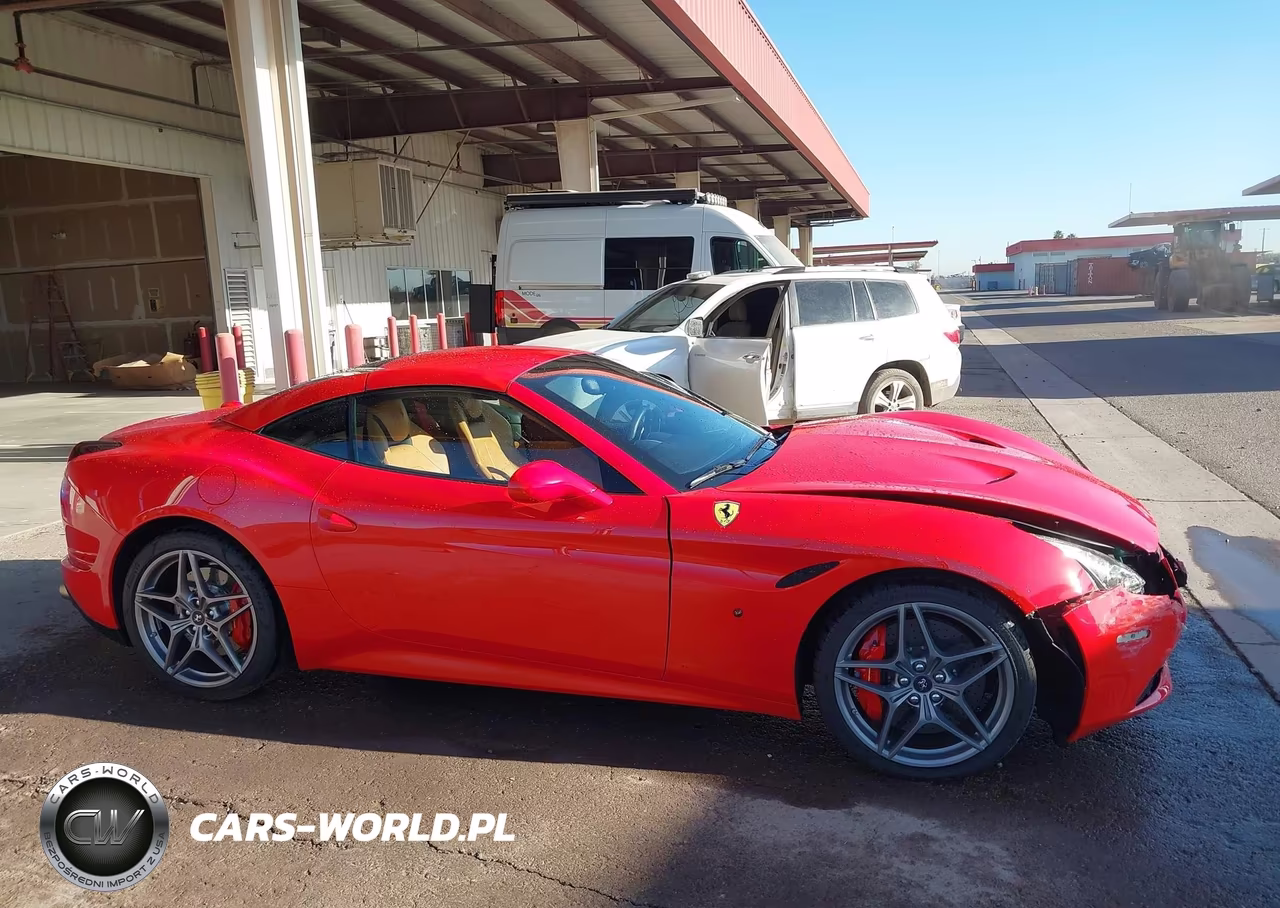 2017 Ferrari California T VIN:ZFF77XJAXH0226117 - 13