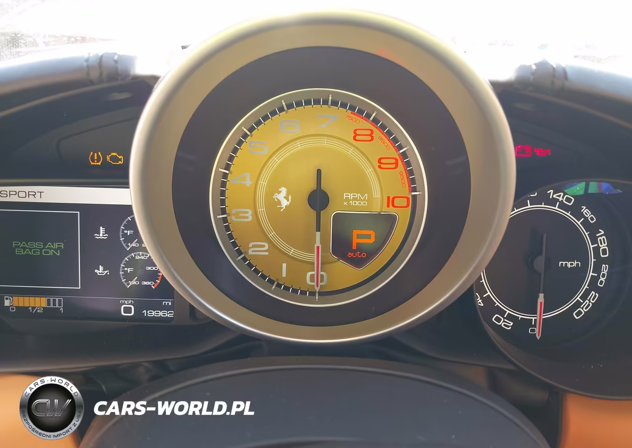 2017 Ferrari California T VIN:ZFF77XJAXH0226117 - 7