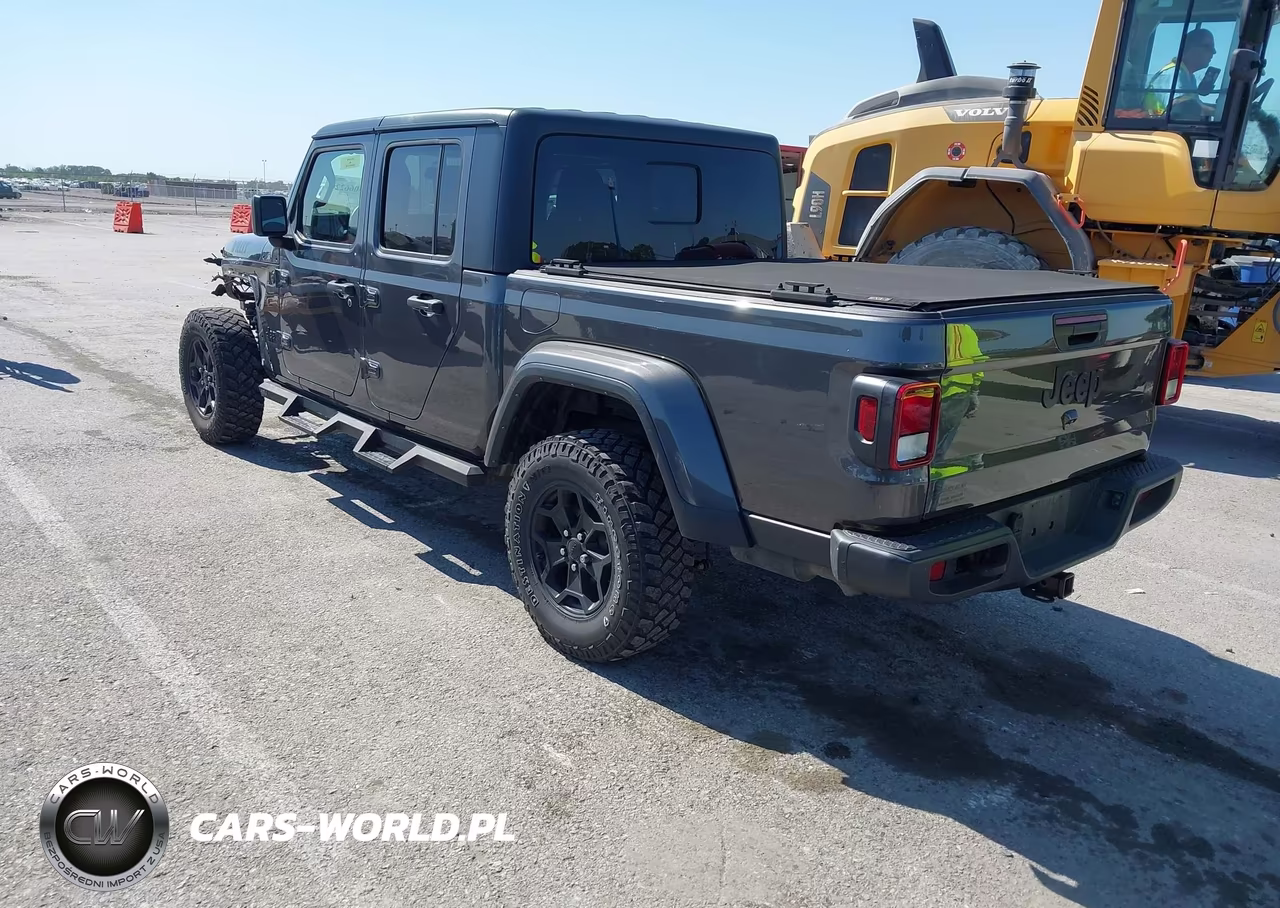 2021 Jeep Gladiator Willys 4X4 VIN:1C6HJTAG6ML592304 - 3
