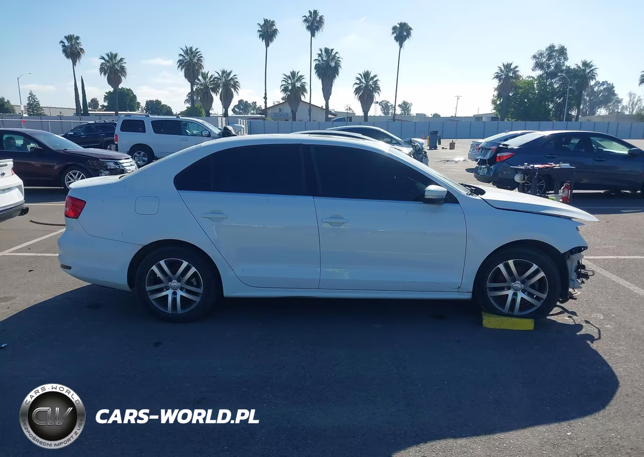 2015 Volkswagen Jetta 2.0L Tdi Se VIN:3VWLA7AJ0FM402792 - 14