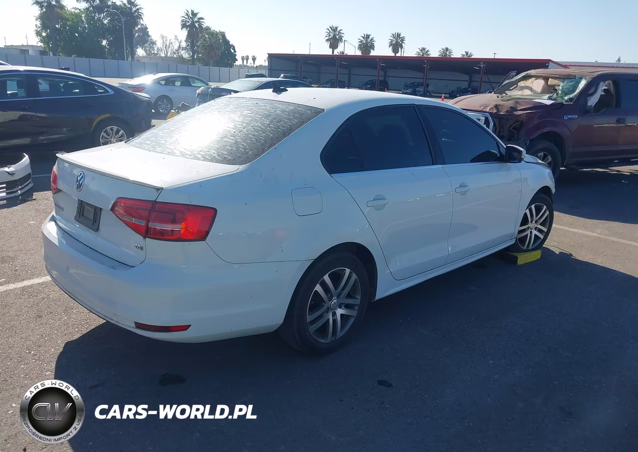 2015 Volkswagen Jetta 2.0L Tdi Se VIN:3VWLA7AJ0FM402792 - 4