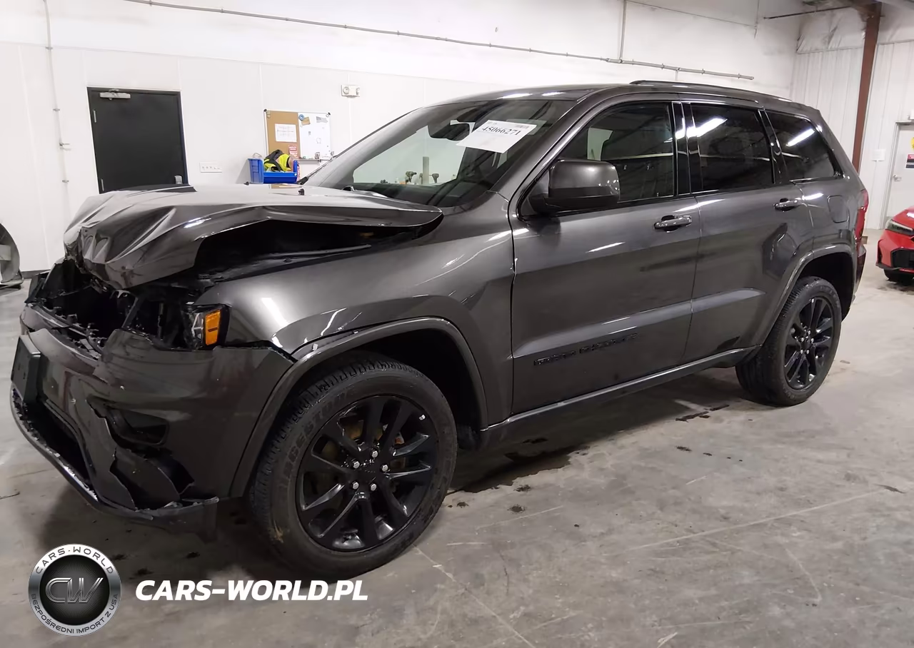 2018 Jeep Grand Cherokee Altitude 4X4 VIN:1C4RJFAG7JC475261 - 2