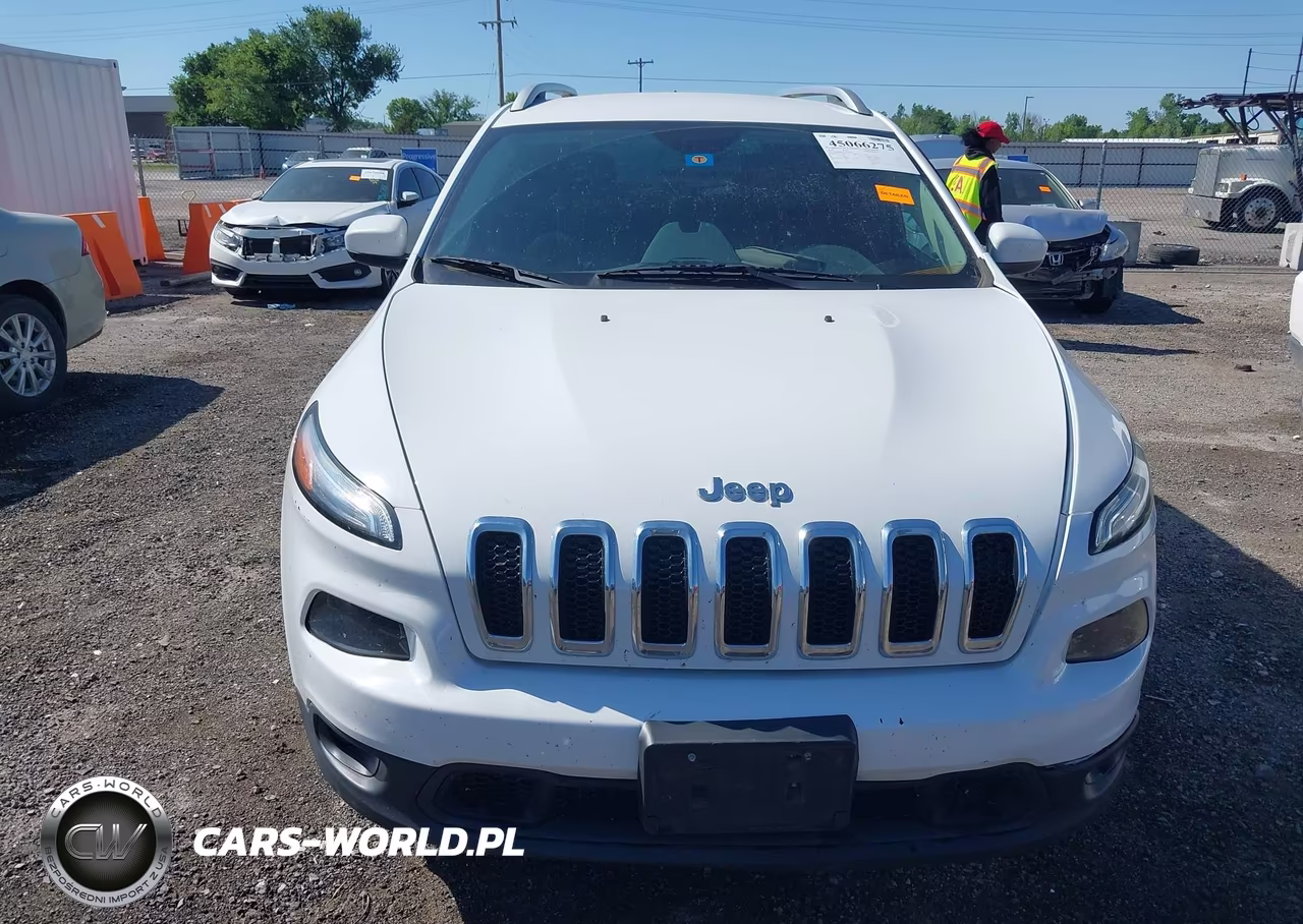 2016 Jeep Cherokee Latitude VIN:1C4PJMCS4GW270873 - 12