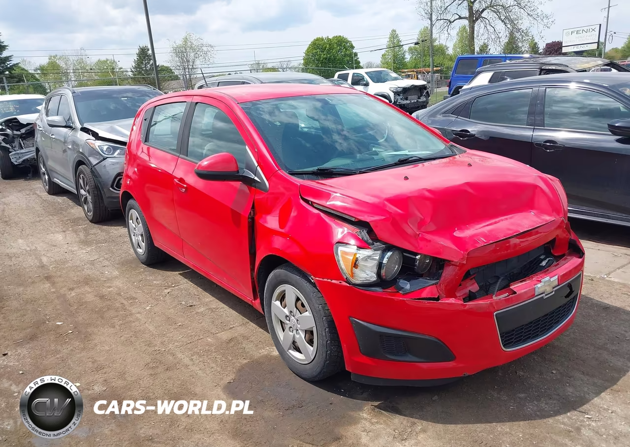2015 Chevrolet Sonic Ls Auto – zdjęcie 1 z 16