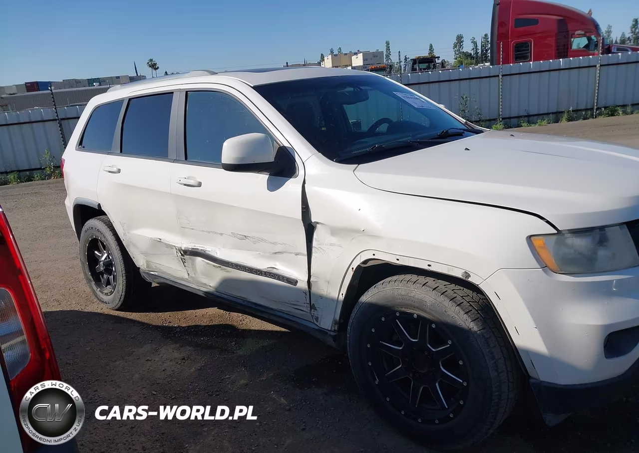 2011 Jeep Grand Cherokee Laredo VIN:1J4RS4GG1BC658806 - 14