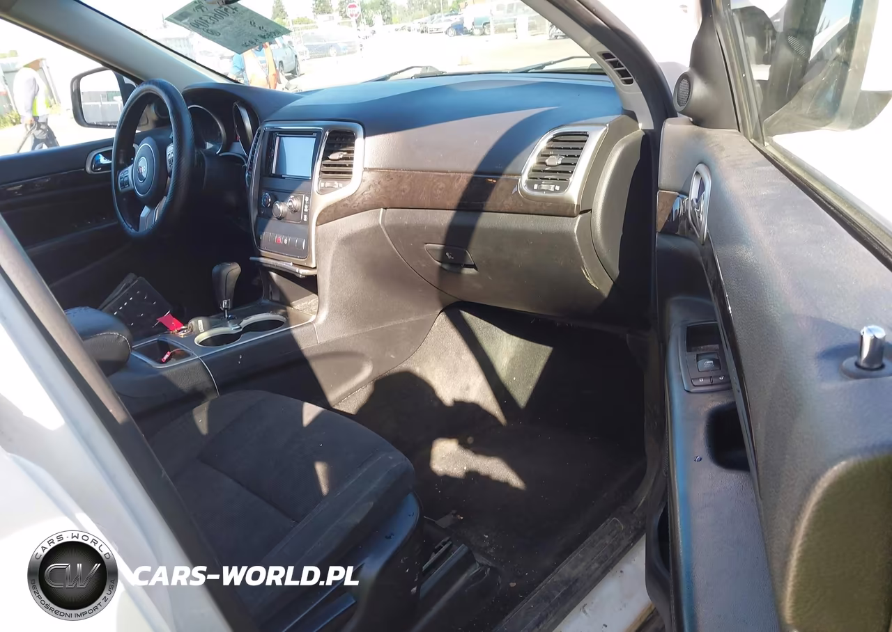 2011 Jeep Grand Cherokee Laredo VIN:1J4RS4GG1BC658806 - 5