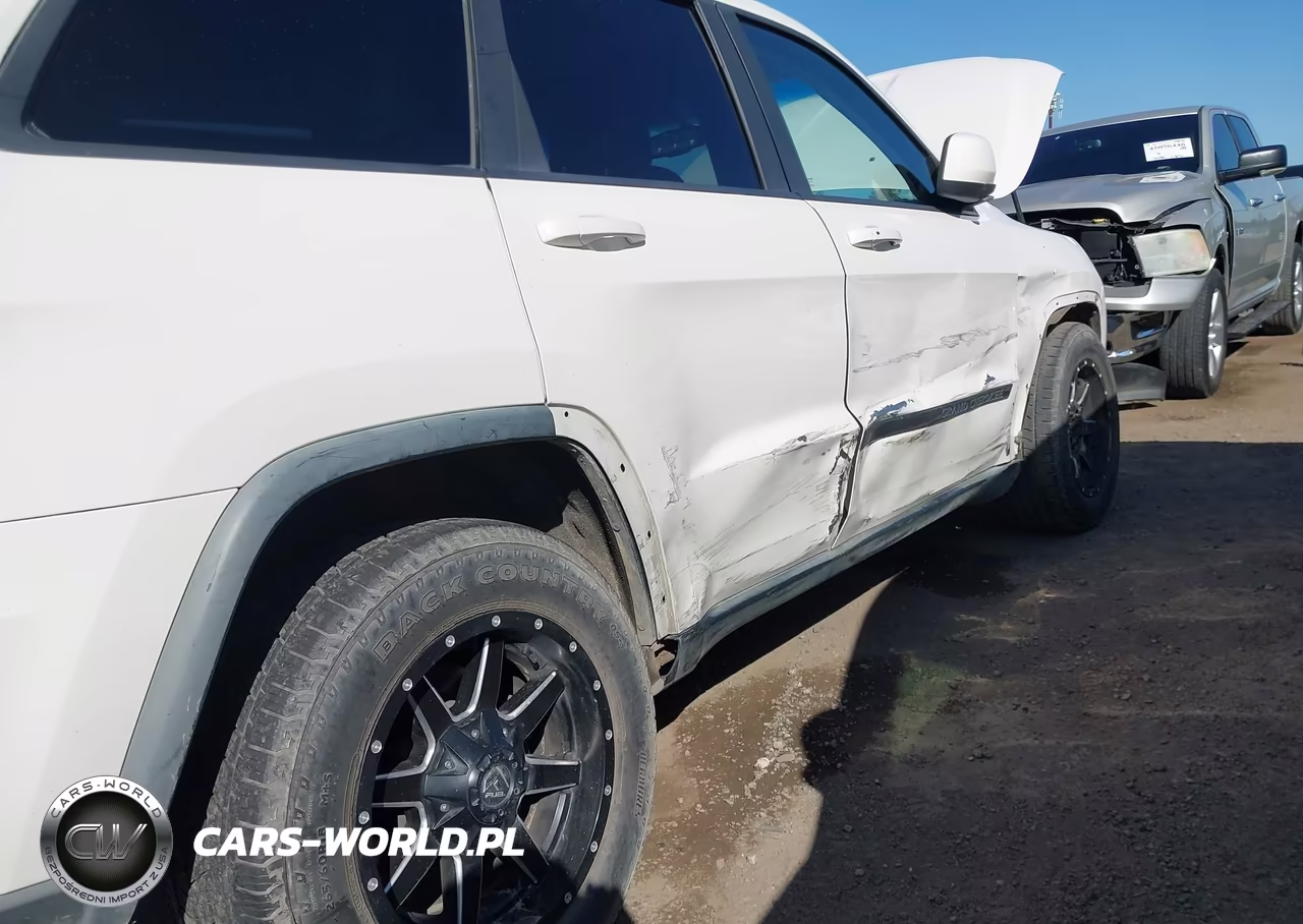 2011 Jeep Grand Cherokee Laredo VIN:1J4RS4GG1BC658806 - 6