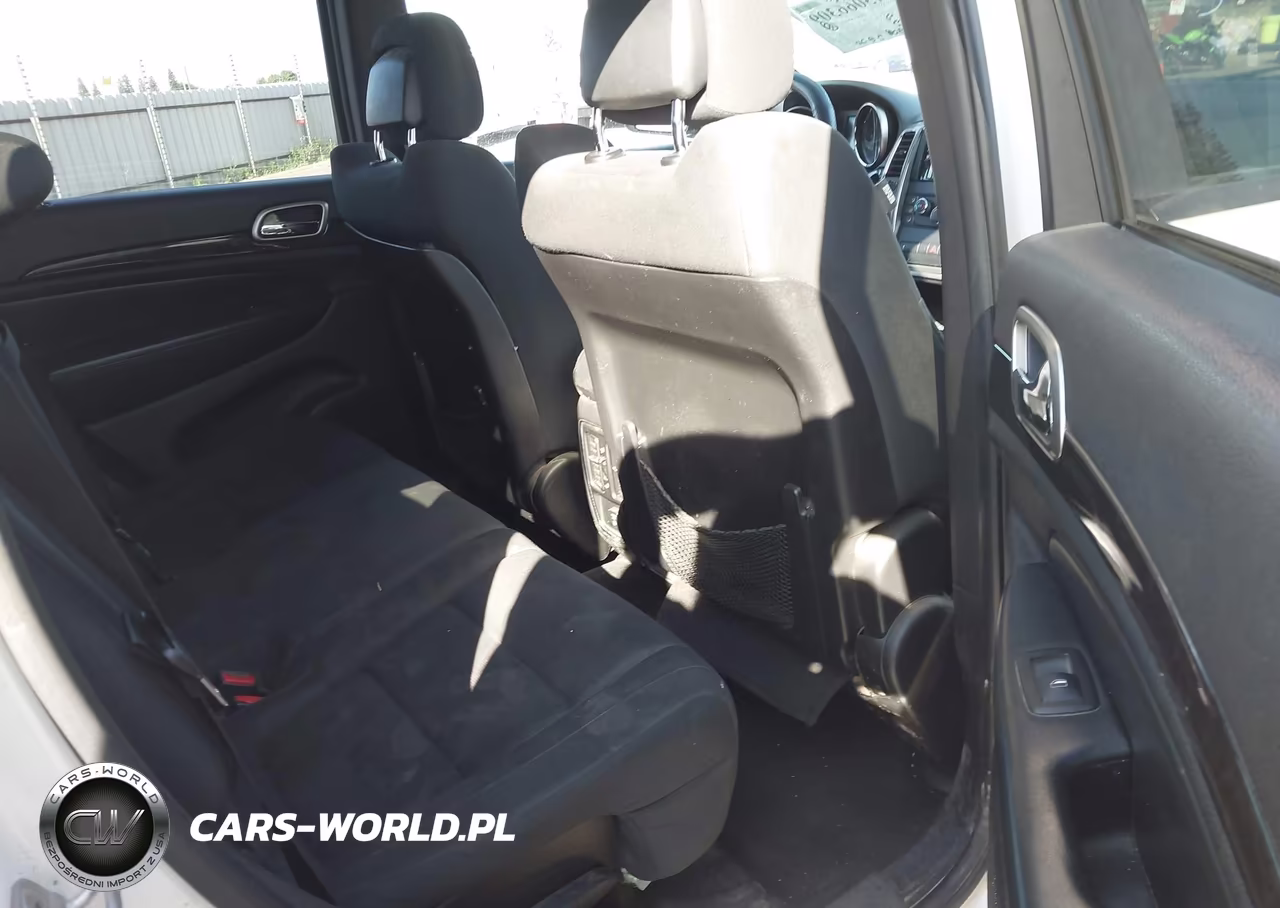 2011 Jeep Grand Cherokee Laredo VIN:1J4RS4GG1BC658806 - 8