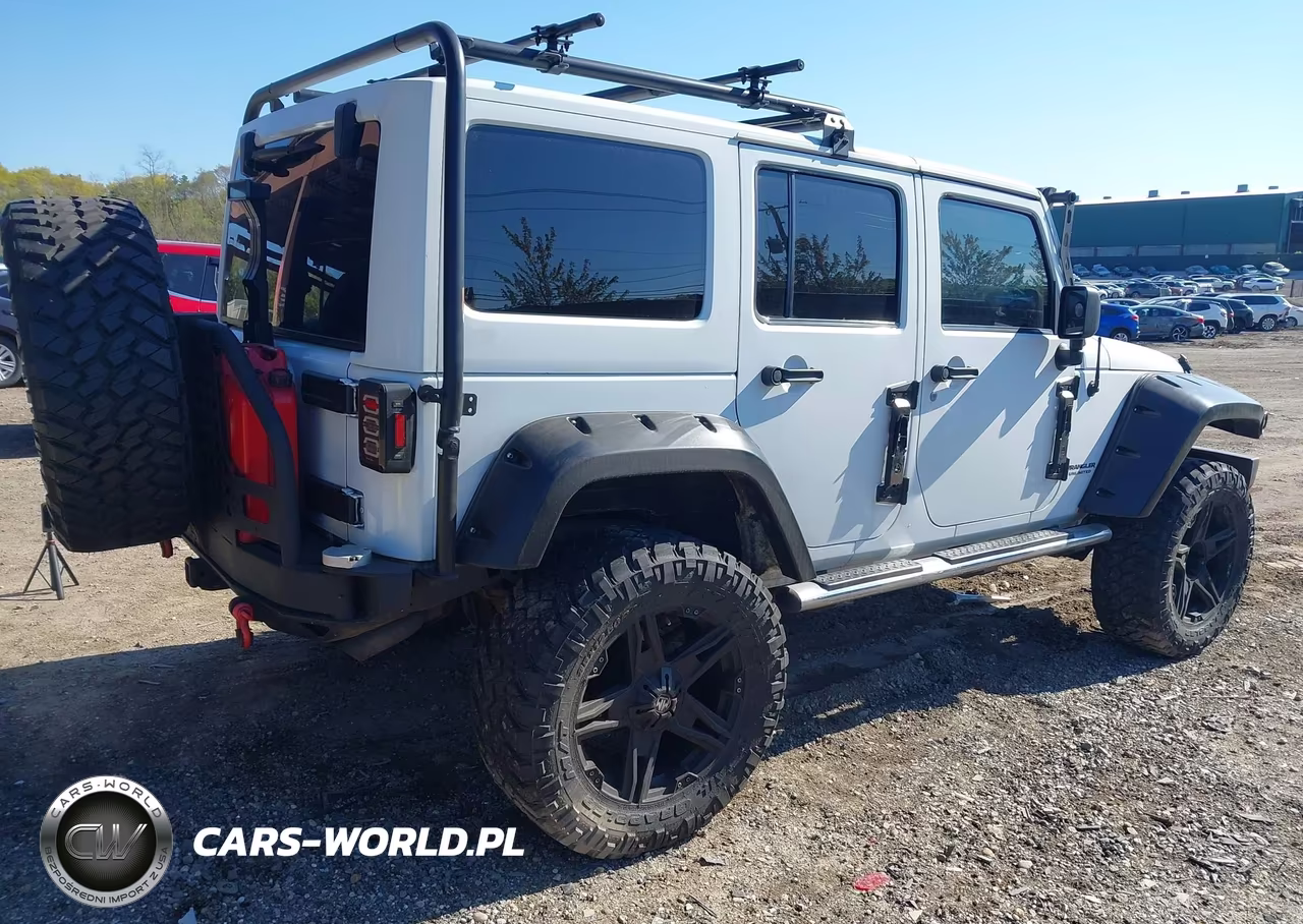 2012 Jeep Wrangler Unlimited Sahara VIN:1C4BJWEG0CL284439 - 4