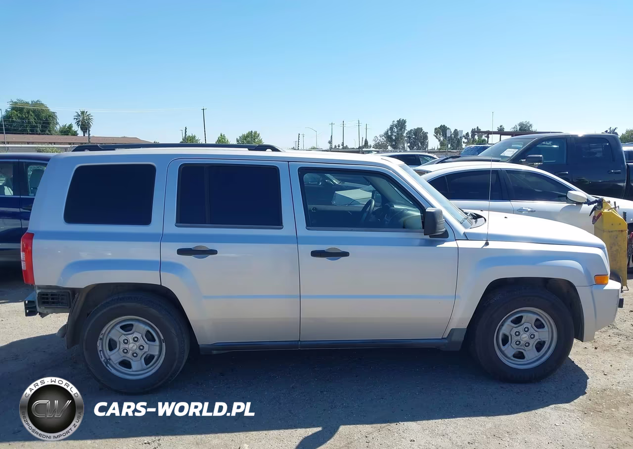 2009 Jeep Patriot Sport VIN:1J4FT28A89D124916 - 14