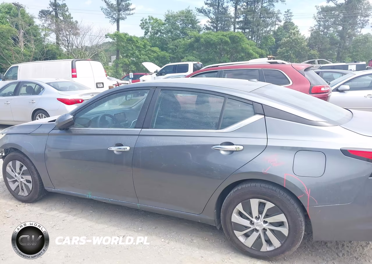 2019 Nissan Altima 2.5 S VIN:1N4BL4BV3KC215315 - 14