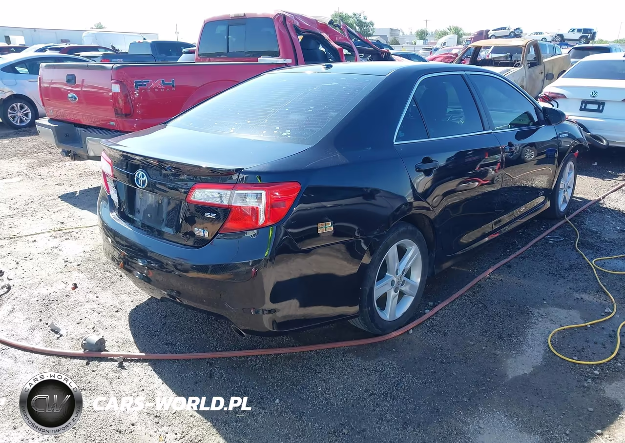 2014 Toyota Camry Hybrid Se Limited Edition VIN:4T1BD1FKXEU136885 - 4