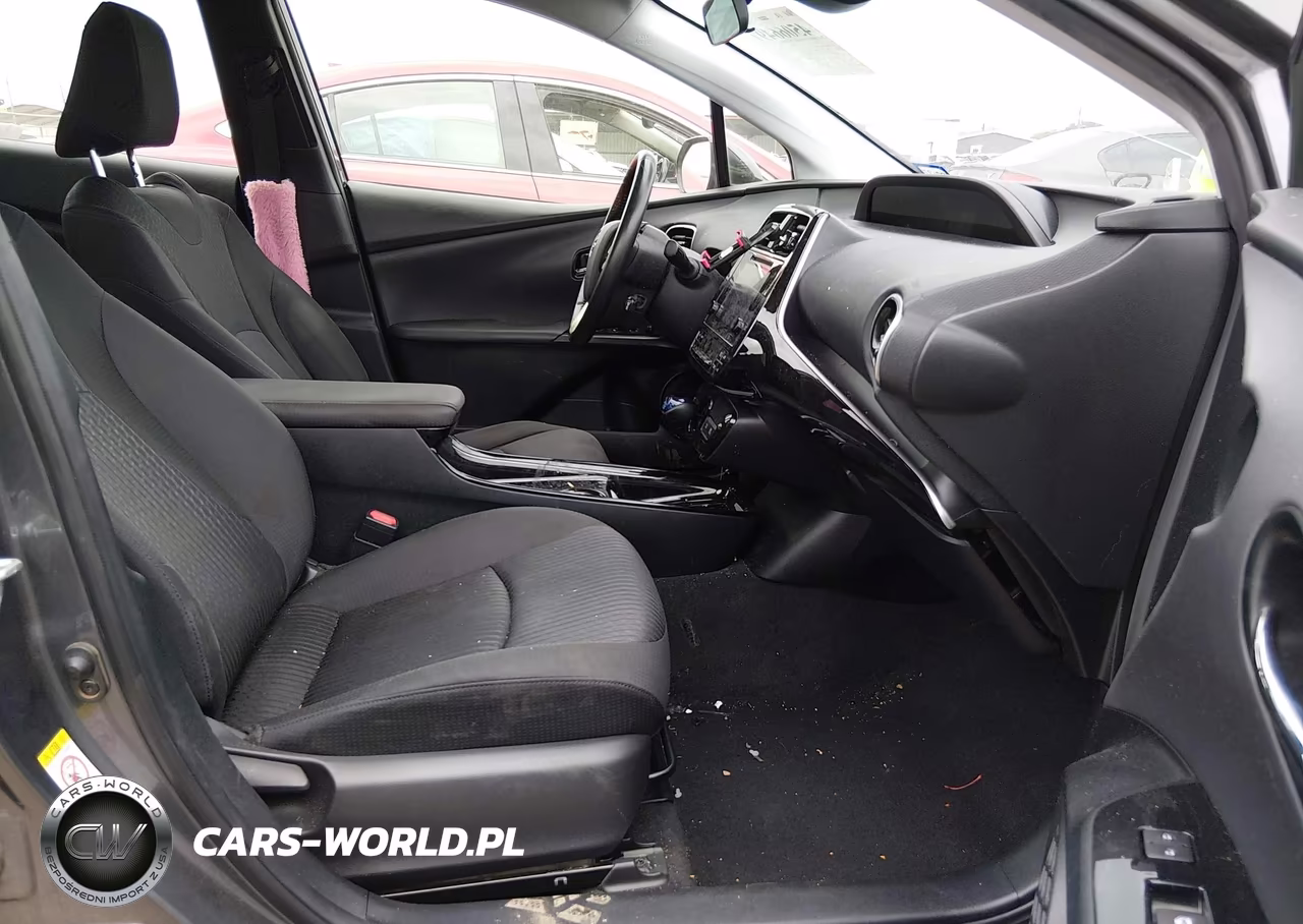 2017 Toyota Prius Three VIN:JTDKARFU3H3037879 - 5